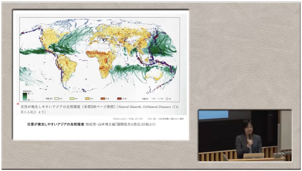 災害が発生しやすいアジアの自然環境の図で、世界地図のアジアの周辺に熱帯低気圧が密集していることがわかる